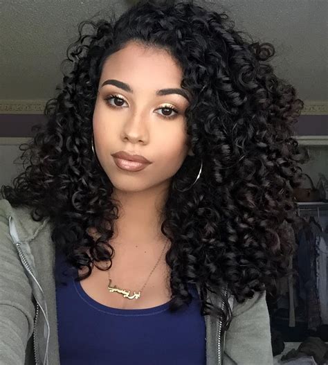 Embrace the Versatility of Curly Ponytail Wigs**