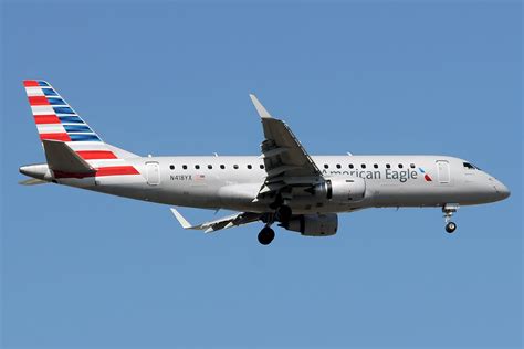 Embraer 175 american airlines. May 3, 2018 ... A Embraer e a American Airlines Inc. assinaram um pedido firme para quinze jatos Embraer 175 configurados com 76 assentos. 