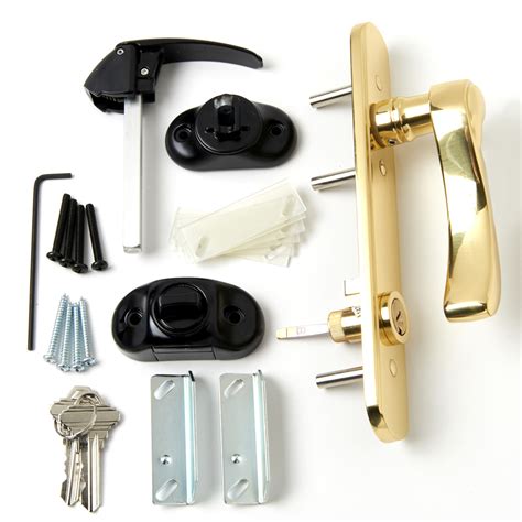 Description. Traditional universal handle set that features FlipAway handle. Brass. Includes inside & outside handles, trim plates, lock case, screws, & Kwikset key cylinder with keys. Universal handle set designed to fit on Andersen doors 1 1/4" or 1 1/2" thick manufactured after 2004. Instructions included.. 