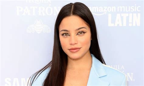 Emilia Grooves Onlyfans Leak