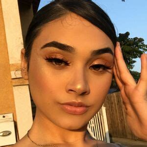 Emiliamilk Leaked [HD] 💋 69 Pics