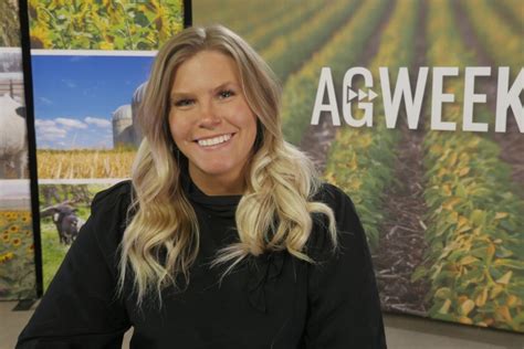 💋 Emily Beal  @Emily_Beal3 Onlyfans Leak PORN