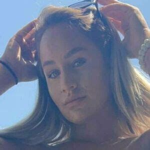 Emilybandini Onlyfans Leak (SEX) 💋 66 Videos