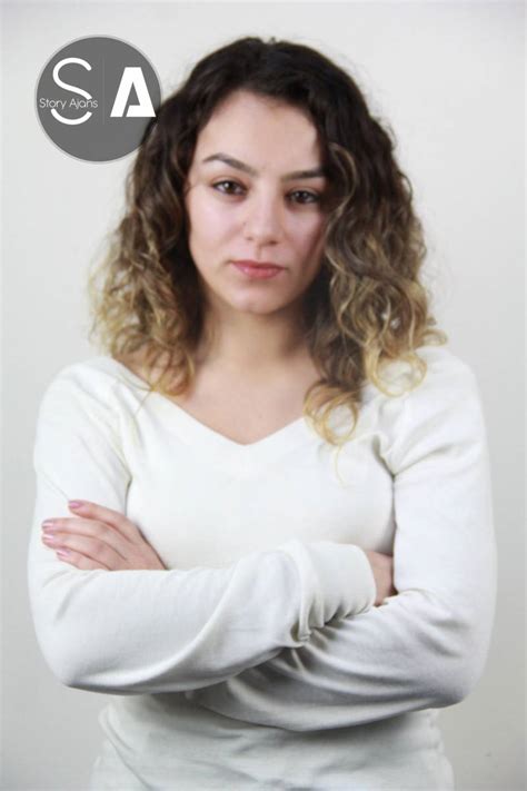 Emine Y. Story Ajans.