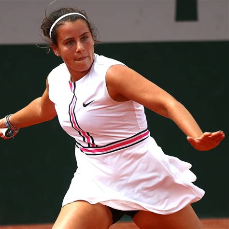 Emma navarro tennis. The exclusive home of Roland-Garros tennis delivering live scores, schedules, draws, players, news, photos, videos and the most complete coverage of The 2024 Roland-Garros Tournament. ... Emma Navarro. United States. 20 Single ranking. Add to favorites. Profile. Main Info. Age. 22 years-old. Birth Place. New York, NY, USA. Height. 5 ft. 7 in ... 