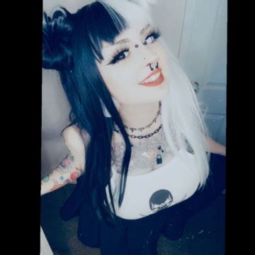 Emmamaybytez Onlyfans Leak [PPV] 🍆 109 Pics