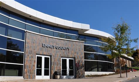 Emmet county district court. .  <a href=https://agromax.ru/gnpyyr/rensse...