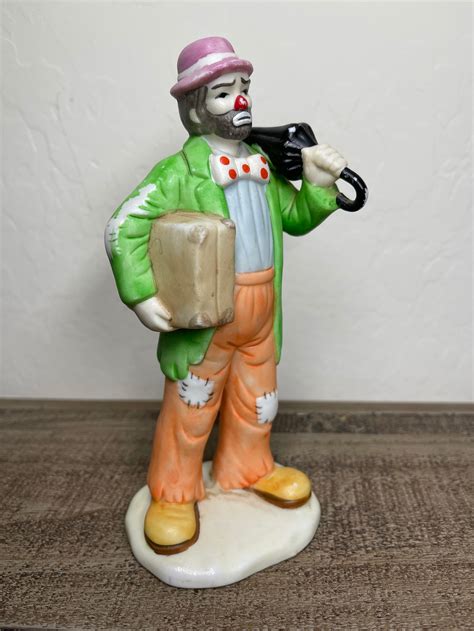 Flambro Emmett Kelly Junior on suitcase porcelain clown figurine vintage collectible clown (514) Sale Price $14.39 $ 14.39. 