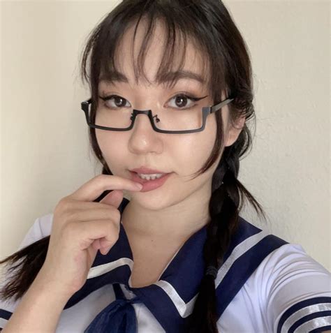 Emmi_xi. 3 days ago · About. YouTube star, former Twitch streamer, cosplayer, statistician, realtor, and tattoo artist. She has cosplayed as the title character from Sailor Moon . She has … 