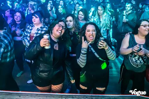 Emo night tour. Jun 3, 2021 · The Emo Night Tour goes on year-round with stops at cities across the country. Contributed photo After a 15 month hiatus because of the pandemic, The Emo Night Tour kicks back off with shows in ... 