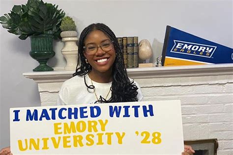Emory ed 2028. Penn announced early decision admissions for the Class of 2028, admitting around half of the University's first new class of students since the Supreme Court’s overturn of affirmative action. Over 8,500 students applied to Penn through the Early Decision program this year, according to the University’s announcement — an increase over last ... 