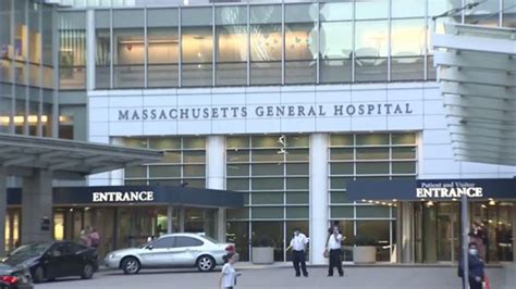 Employee arrested after allegedly bringing rifle to Mass General Hospital