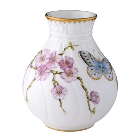 Empty vase. Find empty flower vases, glass bottles, ceramic jars, and more for your home decor, wedding, or craft projects. Browse hundreds of items from different sellers and … 
