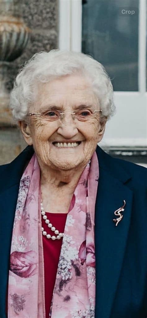 Emslie collier montrose facebook.  Collier & Son, Chapel of Rest, Broomfield Road, ...