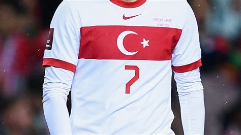 En genç milli olan futbolcu türkiye
