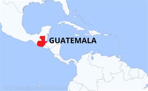 Esta región se conoce colectivamente como Centroamérica e incluye a Nicaragua y Panamá también. América Central es la parte más al sur de América del Norte, y por esa razón, Guatemala y sus estados vecinos se consideran en el continente de América del Norte. Guatemala cubre un área de 42,043 millas cuadradas. . 