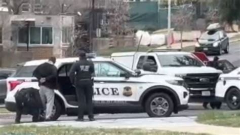 En video: Detienen a hombre que intentó ingresar armado a casa de Kamala Harris