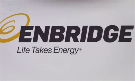 Enbridge to purchase three U.S. utilities for $14 billion in cash and debt