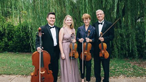 Encore Strings perform Nobody