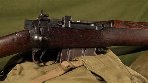 Enfield 4 Mk1, The Lee Enfield No4 Mk1 was the standard issue rifle for the  Commonwealth during the Second world war and is basically a No1 Mk3  modernized for easier ….