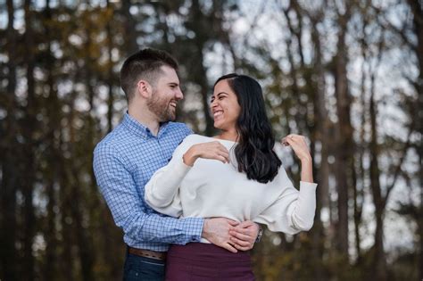 Engagement: Lauren and Andrew - Allison Barto Photography