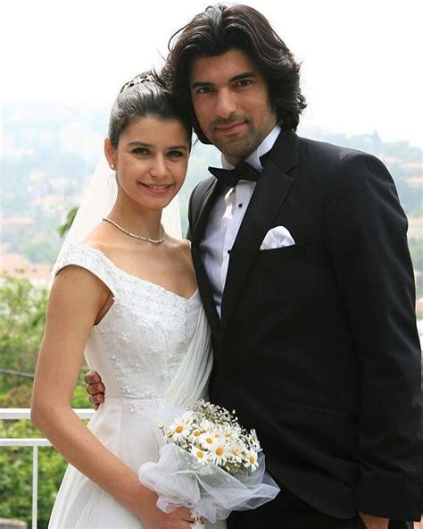 Engin akyurek relationship.  Therefore, Engin Aky&uuml;rek&rsquo;s biography is a wond...