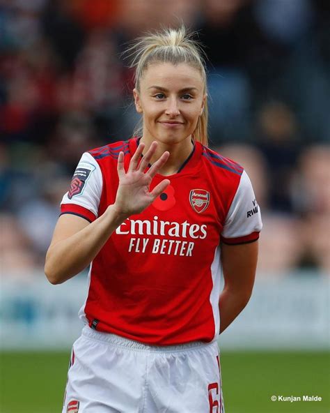England and Arsenal player Leah Williamson calls for equality in soccer
