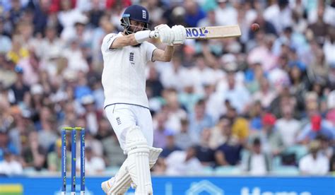 England leads Australia by 253 runs with 6 wickets left in 5th Ashes test