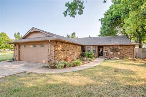 Enid ok real estate. North Enid. 2. $294,950. Waukomis. 4. $79,975. Search By Map View. Browse photos, virtual tours and view the 222 homes for sale in Enid, OK. Real estate for sale ranges from $4K - $1.5M with new listings updated in minutes from the MLS. 