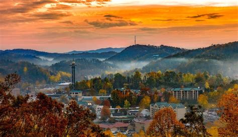 Enjoy a Thanksgiving in Gatlinburg Getaway 2024 SMRP