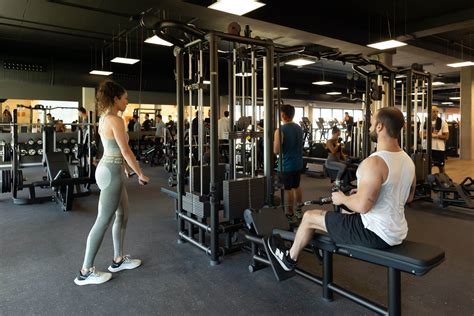 Enjoy gym ML & Pussy SMA basah komunitas kreatif di BOKEP PIJAT MBAH MARYONO — lebih jelas suaranya jam 11 malam pencinta film terbaru saksikan adegan panas image 1