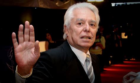 Enrique guzmán. Enrique Alejandro Guzmán Vargas, conocido como Enrique Guzmán, es un cantante, compositor y actor venezolano-mexicano. En los años 1960 era llamado «el ídolo de la juventud» en América Latina y el cantante más popular de México de la década. 