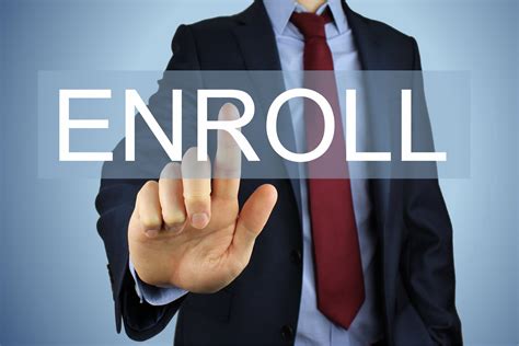 Enrol definition: If you enrol or are enrolled at an institution or on a course , you officially join it... | Meaning, pronunciation, translations and examples. 