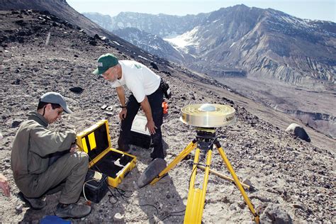 An engineering geologist is employed to investigate geologic hazards and geologic constraints for the planning, design and construction of public and private engineering projects, forensic and post-mortem studies, and environmental impact analysis. Exploration geologists use all aspects of geology and geophysics to locate and study natural .... 