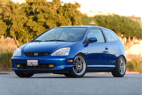 Ep3 civic si. View Gallery. 28 Photos. Check out Ejay Cruz's mean 2004 EP3 Honda Civic Si Hatchback featuring a K20 motor, full JVT T3/T4 Turbo setup, Buddy CLub N+ Spec dampers and more! - Honda Tuning... 