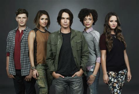  Season 4 episode 6, Spencer and Toby visit Ravenswood. Season 4 episode 12, all the girls visit Ravenswood. Season 4 episode 13 is set in Ravenswood, and this marks Caleb's departure to that new show. Season 4 episode 14 Caleb returns to Rosewood momentarily and then season 5 episode 5, when Ravenswood was cancelled, Caleb came back to Rosewood ... . 
