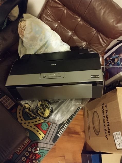 Epson Stylus Photo R1900 Photo Inkjet Printer POWERS ON, …