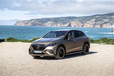 Juicing the 2023 Mercedes-Benz EQE 500 4MATIC Sedan is a 90.6 kWh battery pack. It can be recharged at speeds up to 170 kW and is officially rated to deliver 260 mile (418 km) of range. With our ...