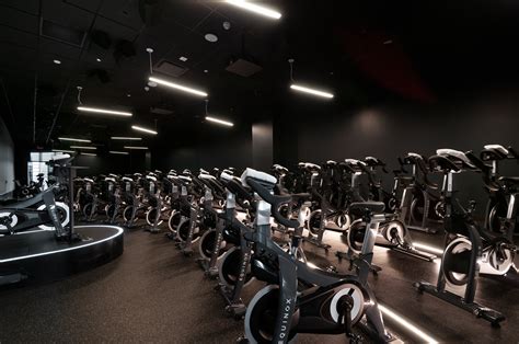 Equinox gym jobs. Things To Know About Equinox gym jobs. 