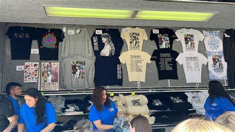 Eras tour merch stand. ARLINGTON, Texas - Taylor Swift fans showed up bright and early in Arlington for a chance to get their hands on the singer's Eras Tour merchandise.. Fans can buy shirts, posters and more in Lot 9 ... 