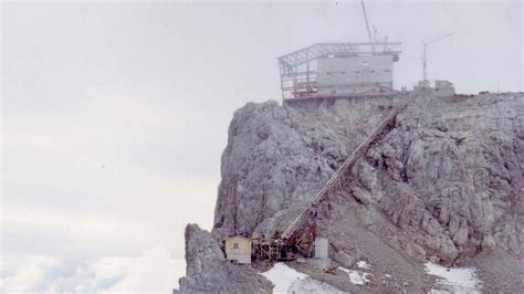Ergebnisse der seismischen gletschermessungen am dachstein im jahre 1968. - Gyrocompass anschutz standard 22 m manual.