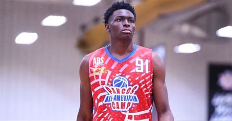 Syracuse basketball coaches have reportedly reached out to former five-star prospect Ernest Udeh Jr. Udeh, as a freshman for the Jayhawks, appeared in 30 games. He averaged 8.3 minutes, 2.6 points and 1.8 rebounds per game, while connecting on 75.6 percent from the field and 40.9 percent from the free-throw line, according to ESPN statistics.