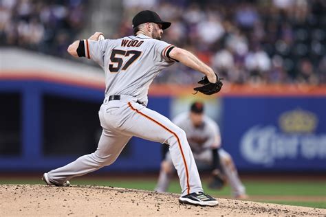 Erratic, inconsistent Wood sends SF Giants to second straight loss vs. Mets
