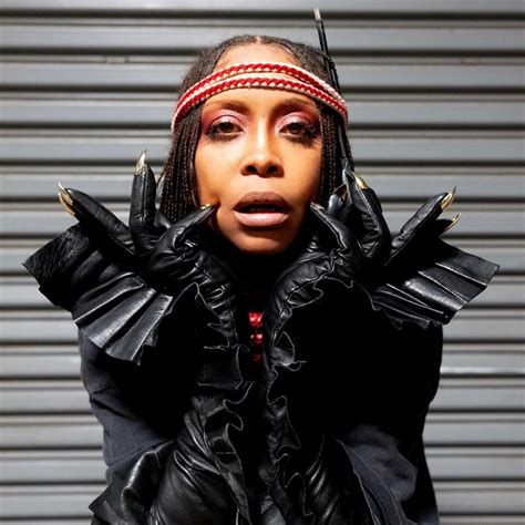 Erykah Badu Revisits