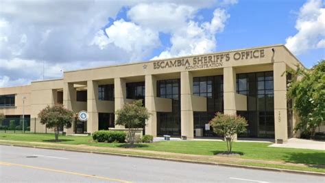 Escambia county inmate information. UPDATE (2:40 PM) — The escaped inmate Escambia County deputies were looking for Friday morning has now been located. PENSACOLA, Fla. (WKRG) — Escambia County deputies are assisting the ... 
