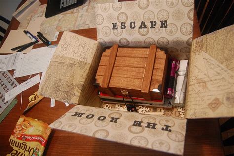Escape Room Gift Box