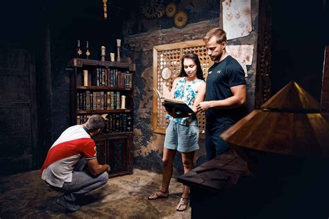 Escape room chicago. Experience the thrill of Chicago's best escape room game. You & your team have just 60 minutes to escape one of our intense movie-inspired games in Chicago. 