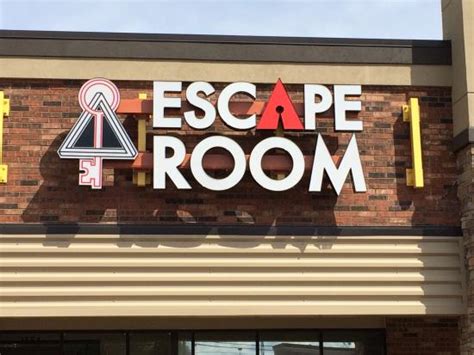 Escape room springfield mo. You will start out handcuffed in this escape room! Book the Deadly Seven Escape Room in Springfield, MO! Work as a team and escape within the hour by discovering the virtues … 