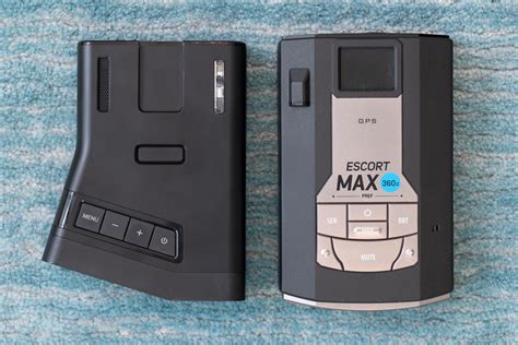 Escort max 360 vs uniden r7. The Escort Max Ci 360 uses a hybrid between the Escort Redline for range and the Escort Max 360c for more modern digital false alert filtering; The K40 RL200di and RL360di, however, shares the same platform as the low end budget Uniden DFR5 and it shows in the results ... Uniden R7 ($499) Best bang for the buck with arrows. Uniden R4 … 