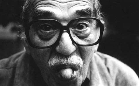 De esta forma comienza el poema “La Marioneta”, uno de los primeros bulos literarios atribuidos a Gabriel García Márquez en la era del internet. El texto se propagó en el año 2000 por correos electrónicos y cadenas de Power Point, presentándose como una especie de despedida que el escritor colombiano les dedicaba a sus amigos antes de .... 